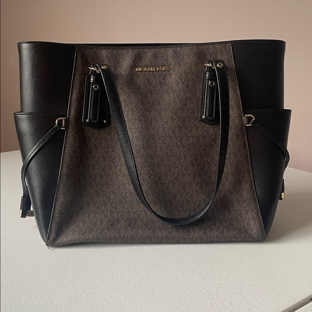 Michael Kors Voyager East/West Tote – Brown/Black MK Logo
